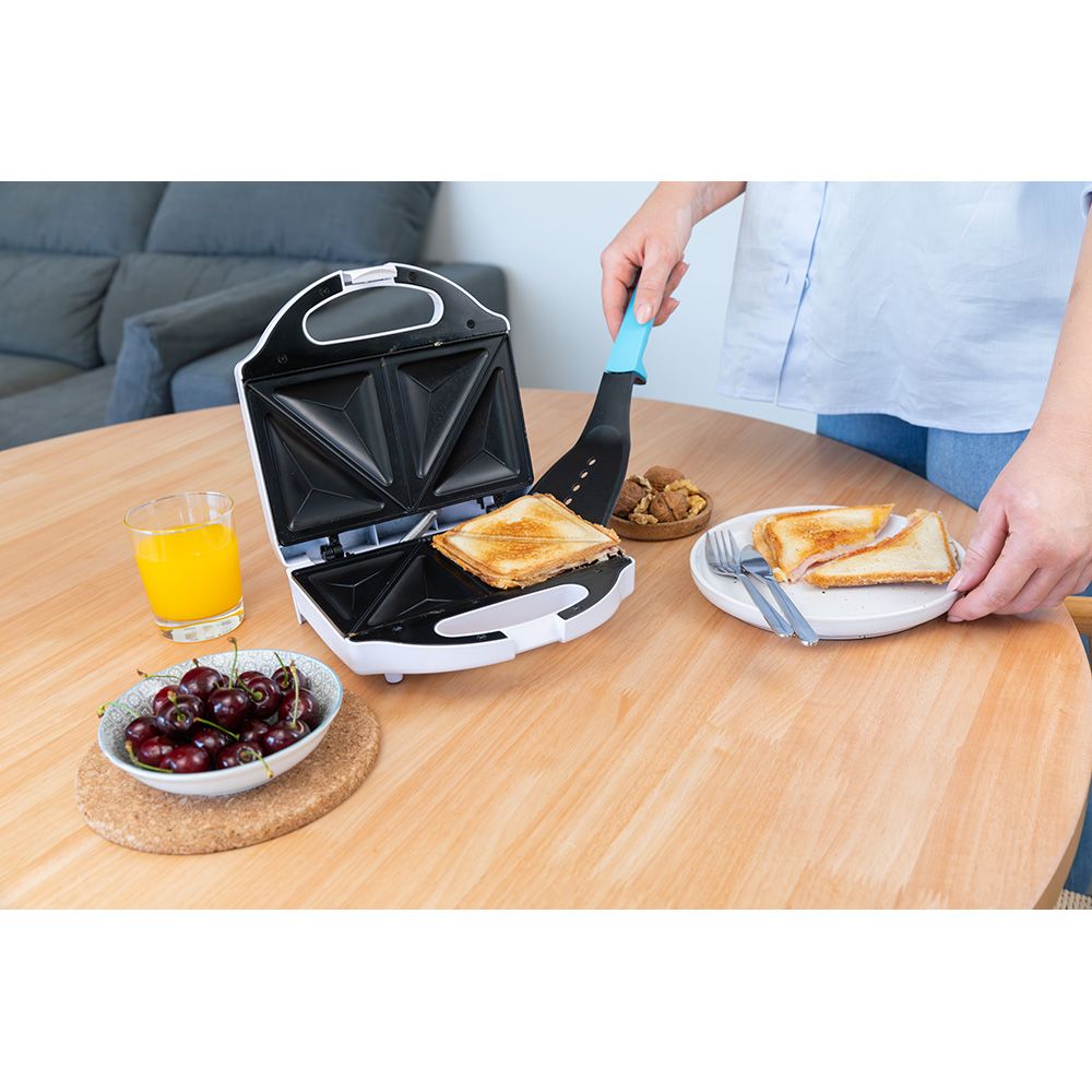 Sandwichera doble 750 w