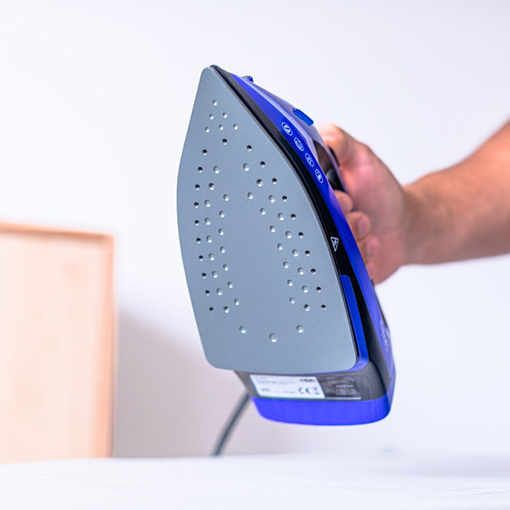 Plancha de vapor 2000 w