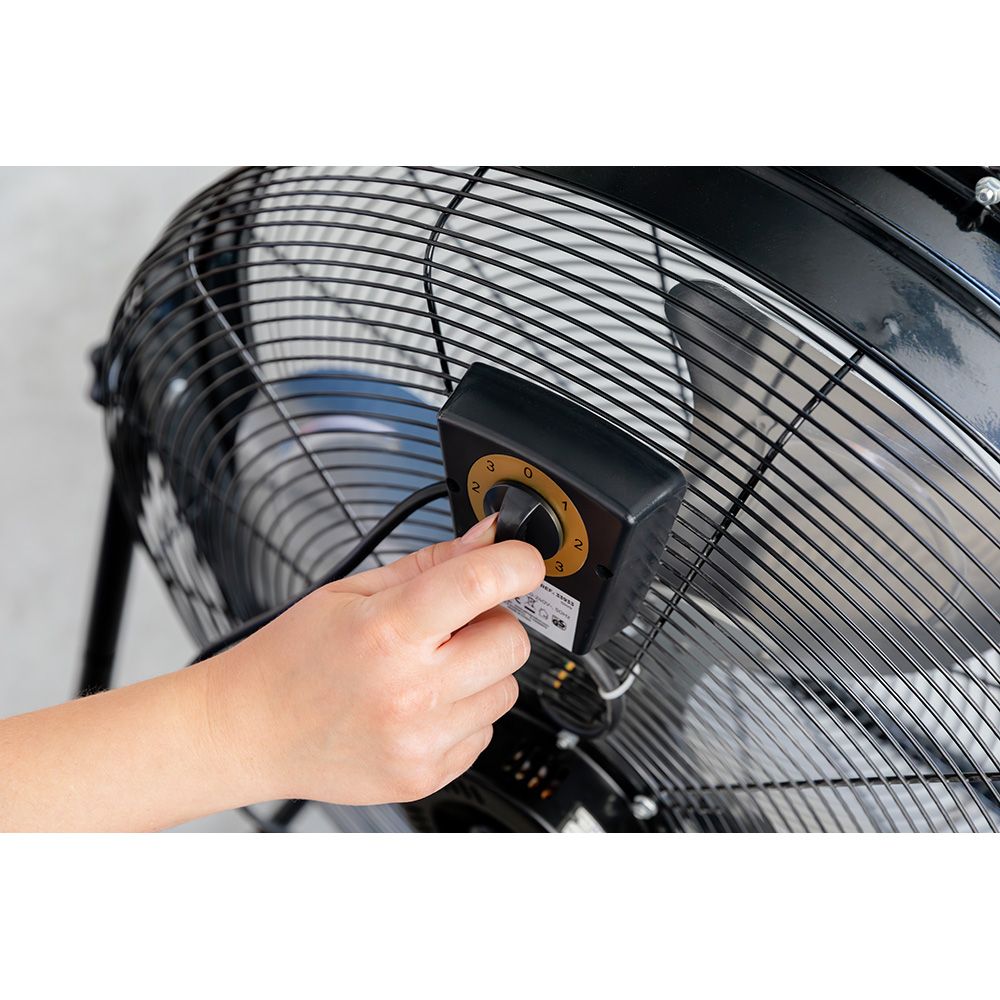 Ventilador industrial de suelo, con ruedas, negro 180 w, 59,8 db, aspas ø60 x 70 cm