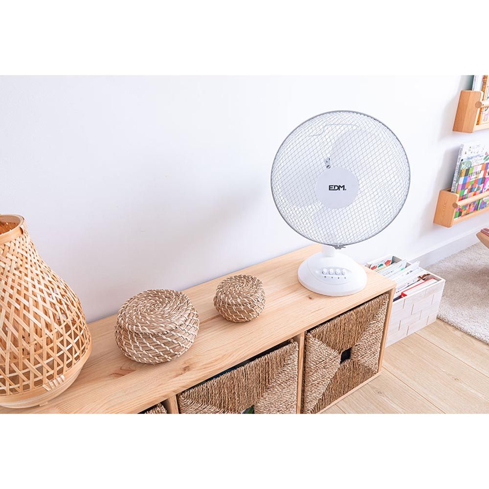 Ventilador de sobremesa blanco: 35w, 53,4 db, aspas: ø30 x 48 cm
