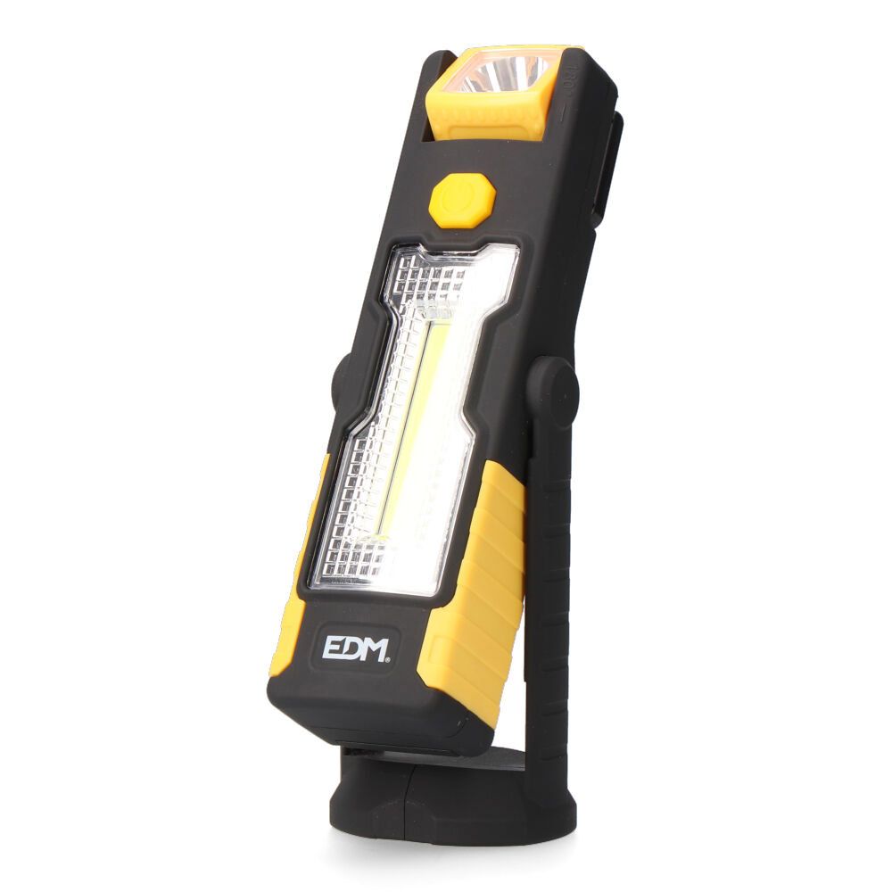 Linterna led xl free work, doble funcion con gancho + iman 3 x aaa (pilas incluidas)