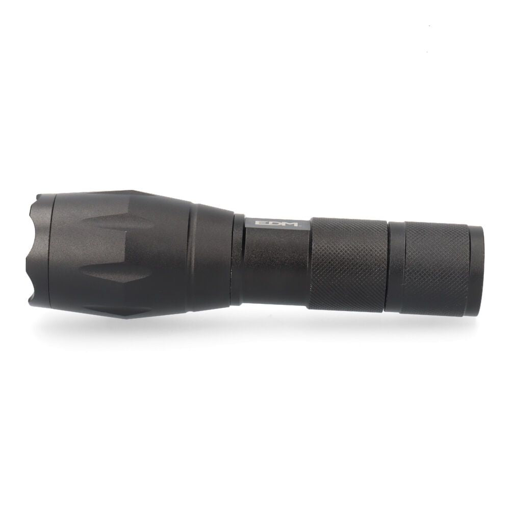 Linterna led tactical force, zoom, aluminio, 3 w 140 lm 3xaaa (incluidas)