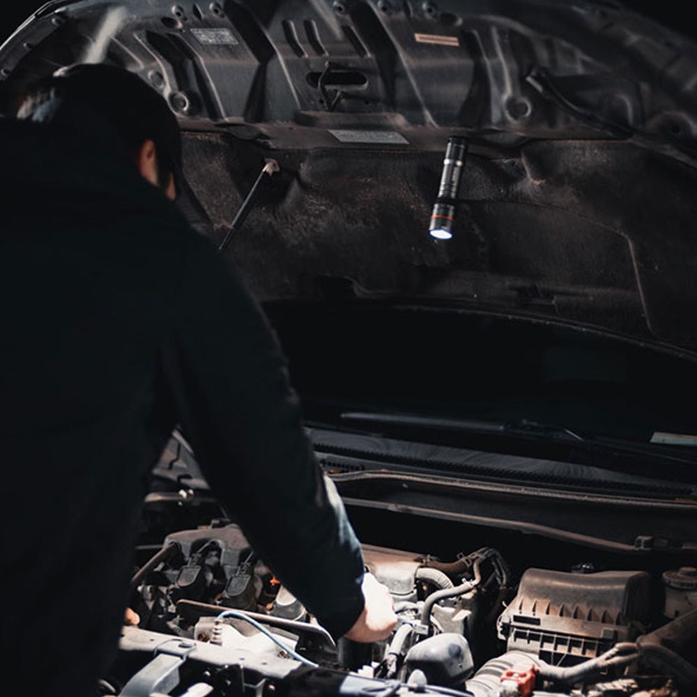 Linterna newton 500. táctica