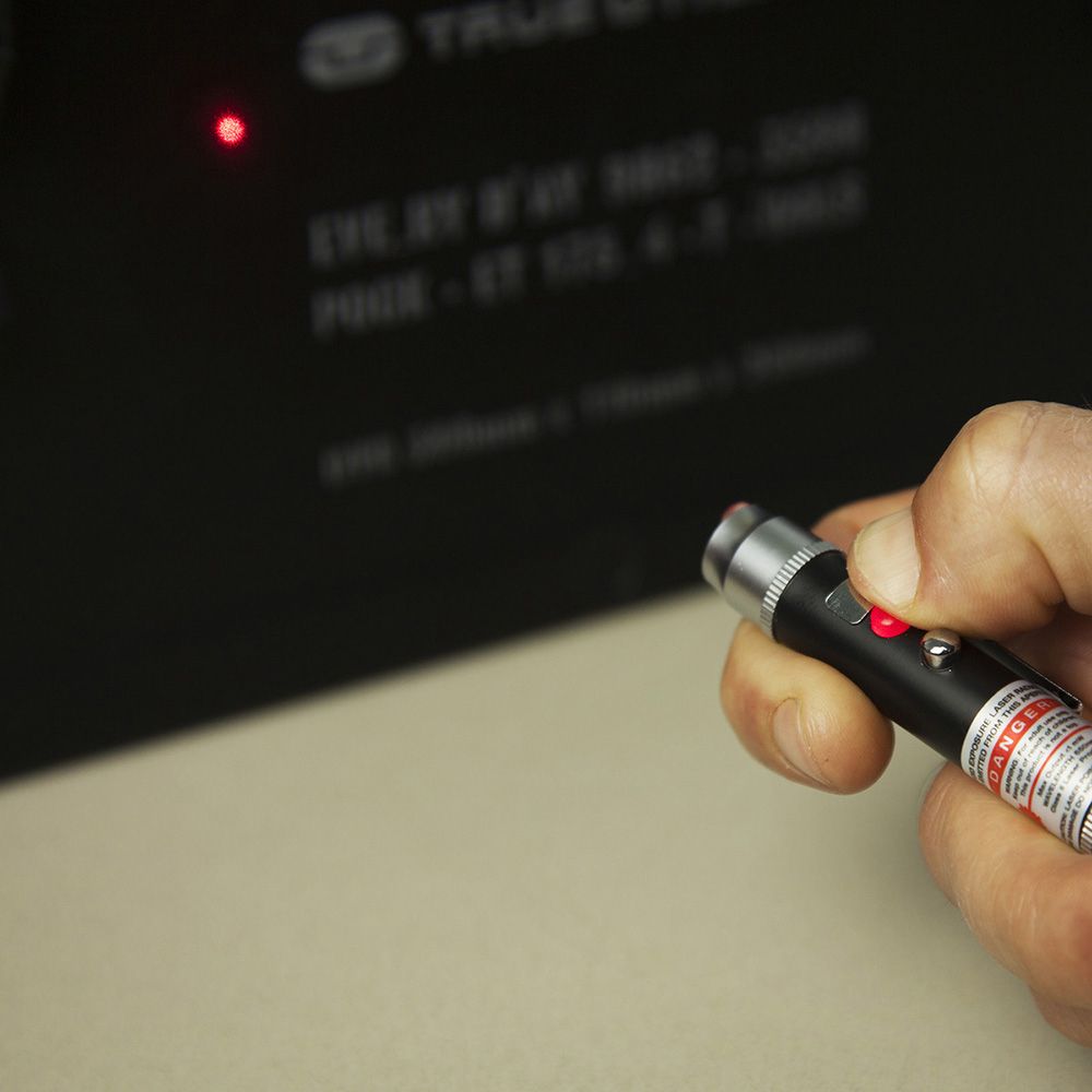 Laserlite potente linterna led con láser rojo homologado