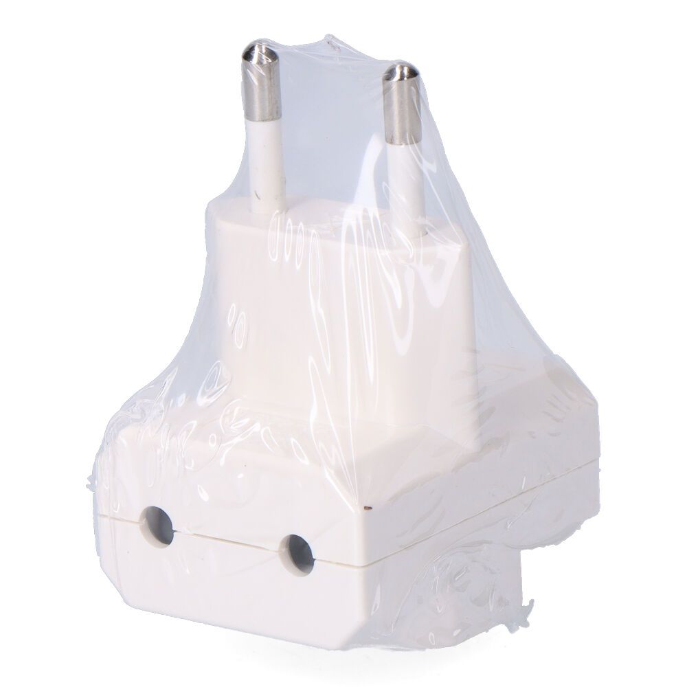 Clavija triple 10 a 25o v (a granel)