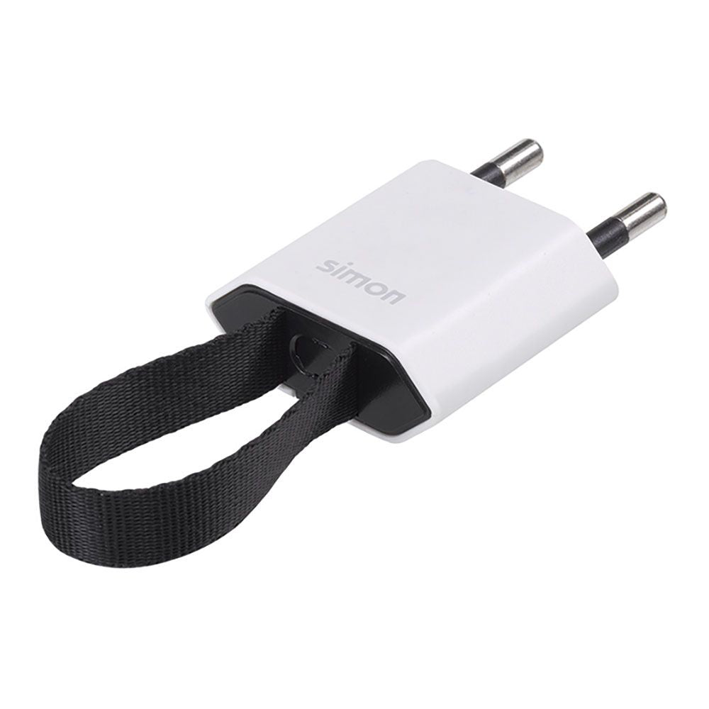 Clavija 2p+tt schuko salida frontal y lateral 10 a 250 v~ facil extracción blanca