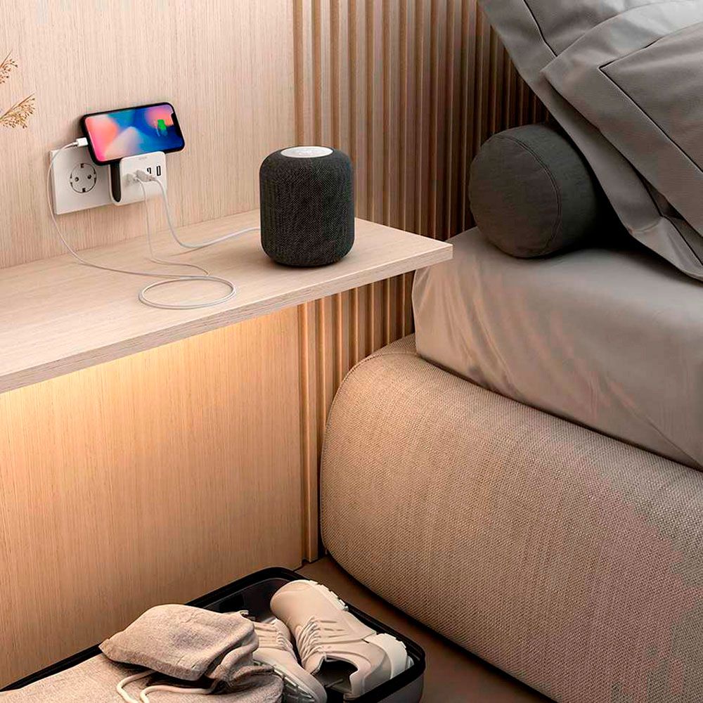 Adaptador 3 usb a + 1 usb c 16 a con soporte para smartphone