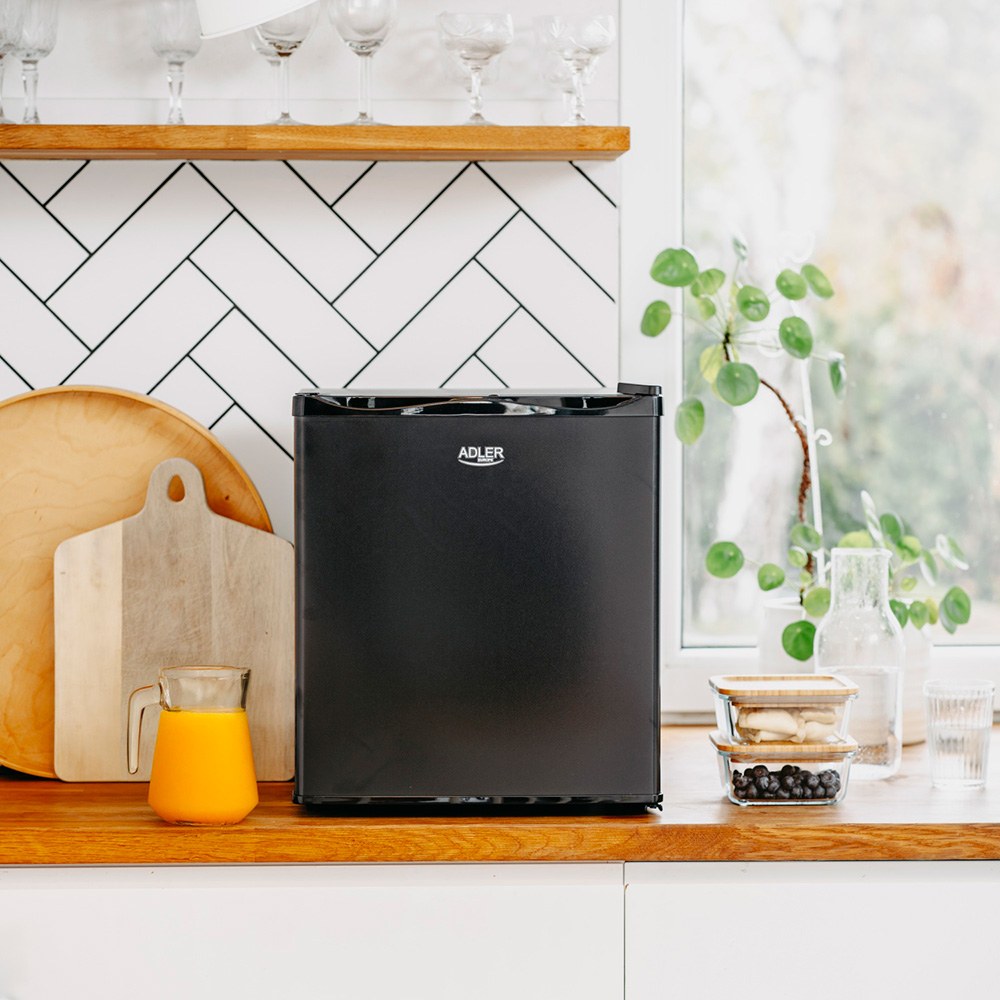 Refrigerador termoeléctrico 28 l, 380 x 480 x 450 mm, negro