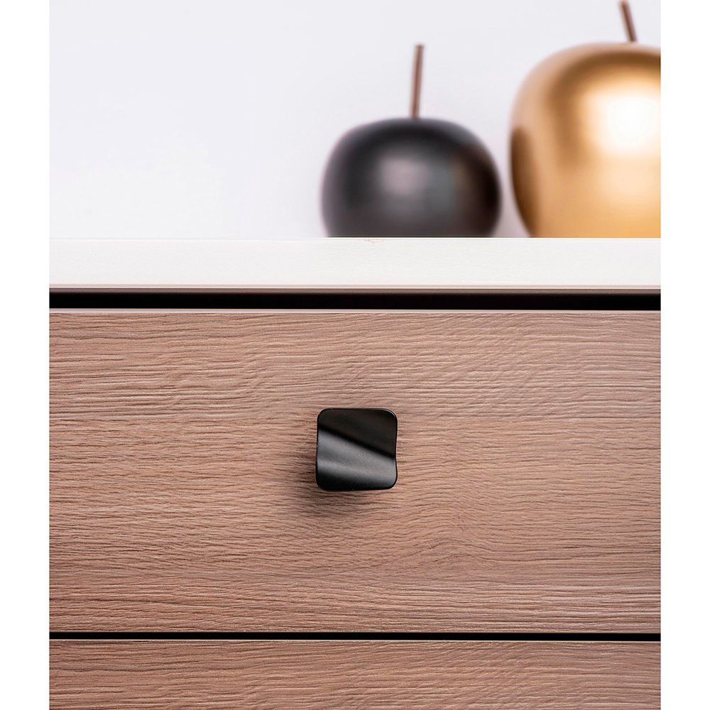 Pomo para mueble, modelo 749, de zamak con acabado negro mate, 32 x 31 mm, blister 4 uds