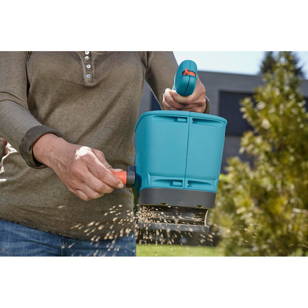 Esparcidor de semillas manual