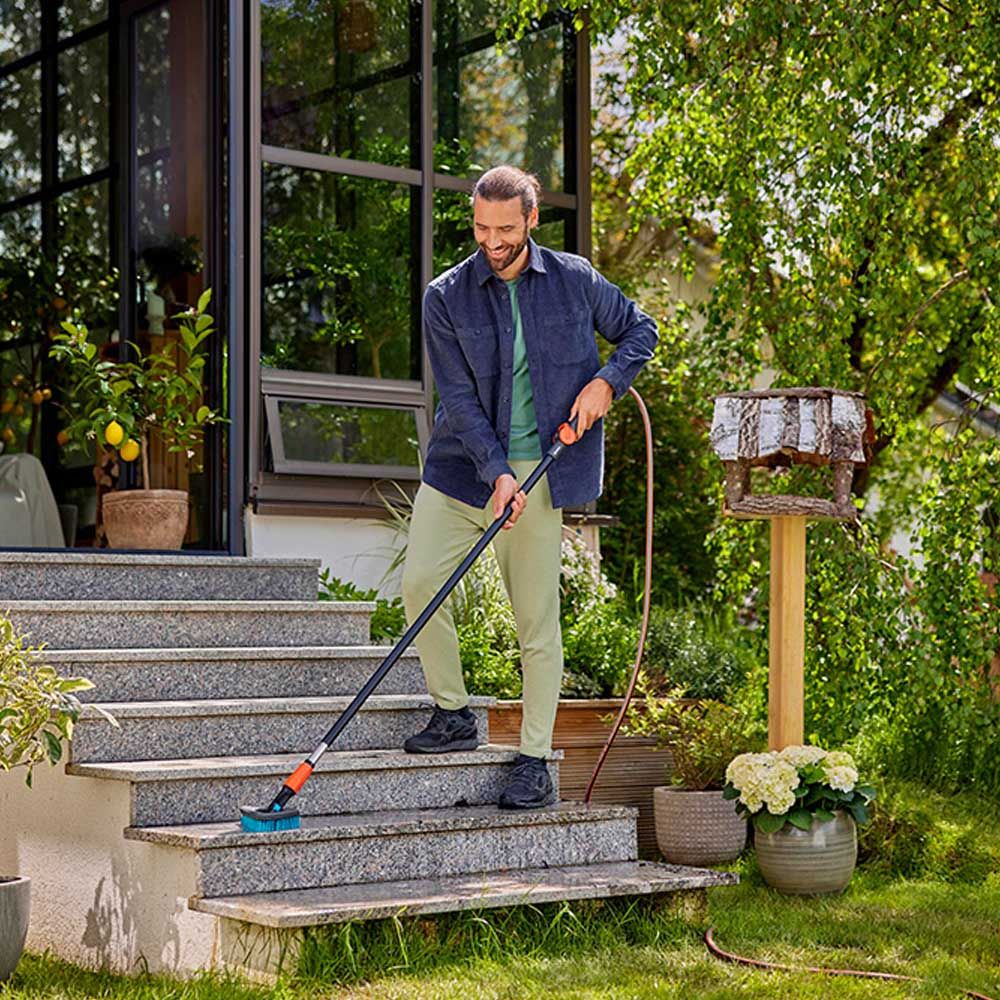 Cepillo de cerdas duras triangular flex para limpieza de superficies duras y rincones cleansystem