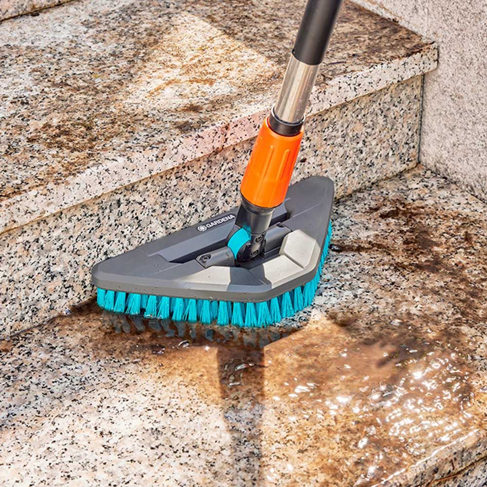 Cepillo de cerdas duras triangular flex para limpieza de superficies duras y rincones cleansystem