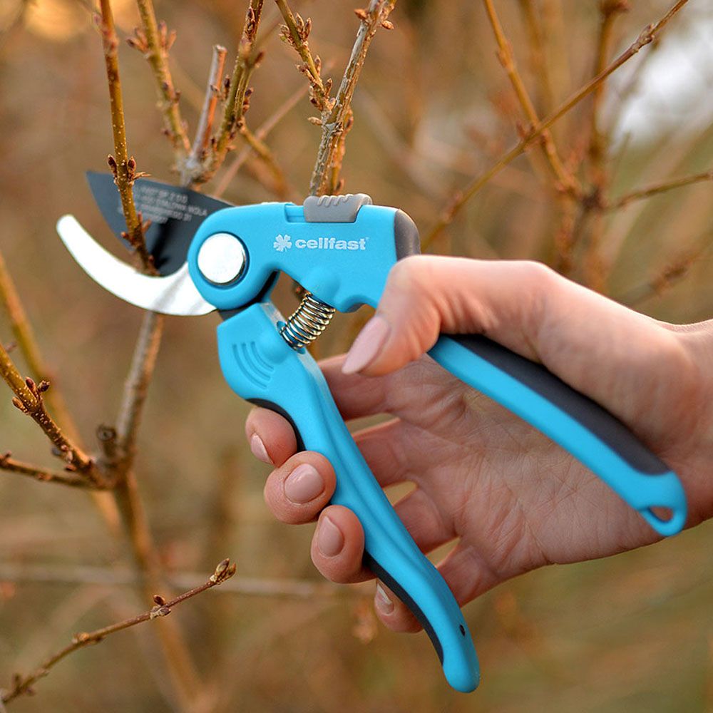Tijera de poda ideal para ramas tiernas con capacidad máxima de corte ø16 mm
