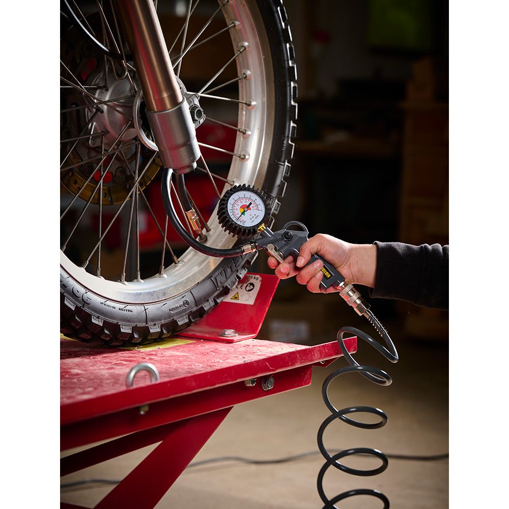 Pistola de inflado con manómetro 0-12 bar