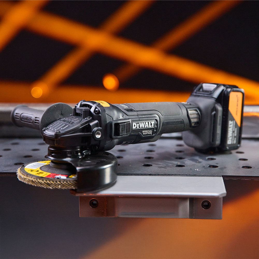Mini amolardora sin escobillas mclaren xr 18 v ø125 mm con 2 baterías 5 ah y cargador