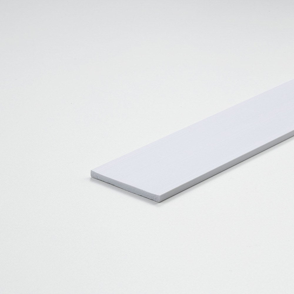 Perfil bricolaje pletina pvc blanco satinado 1000 x 20 x 3 mm