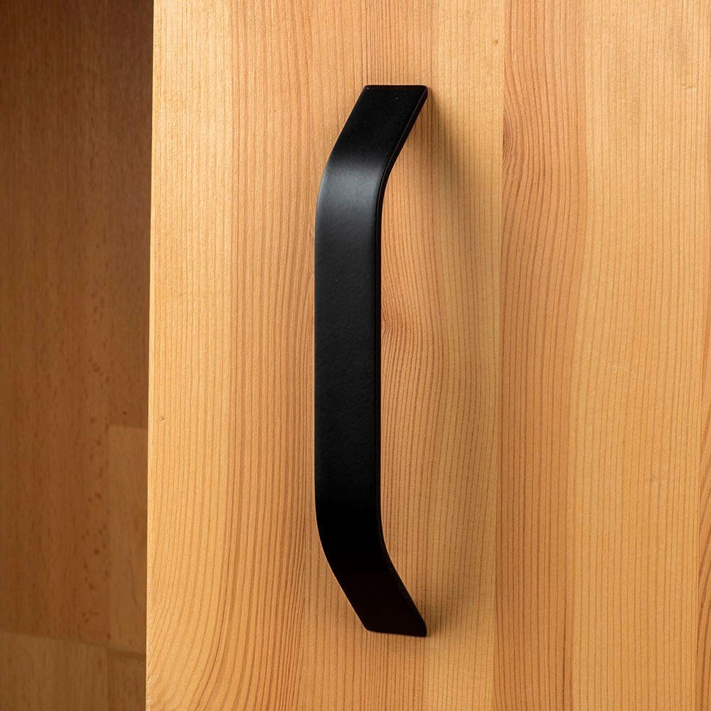 Tirador de mueble tipo asa, modelo 2267, de aluminio con acabado negro mate, 160 mm