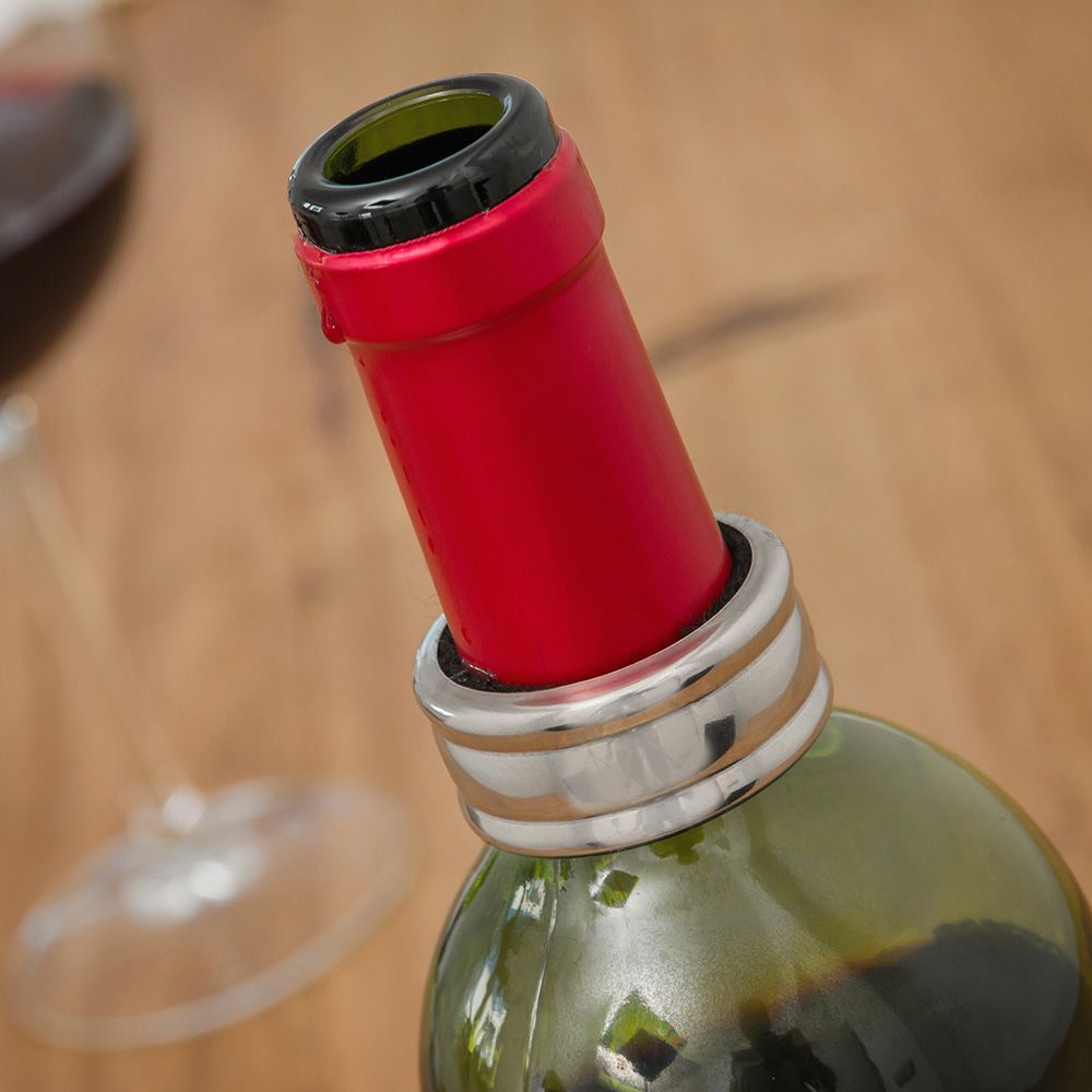 Estuche de vino con forma de botella